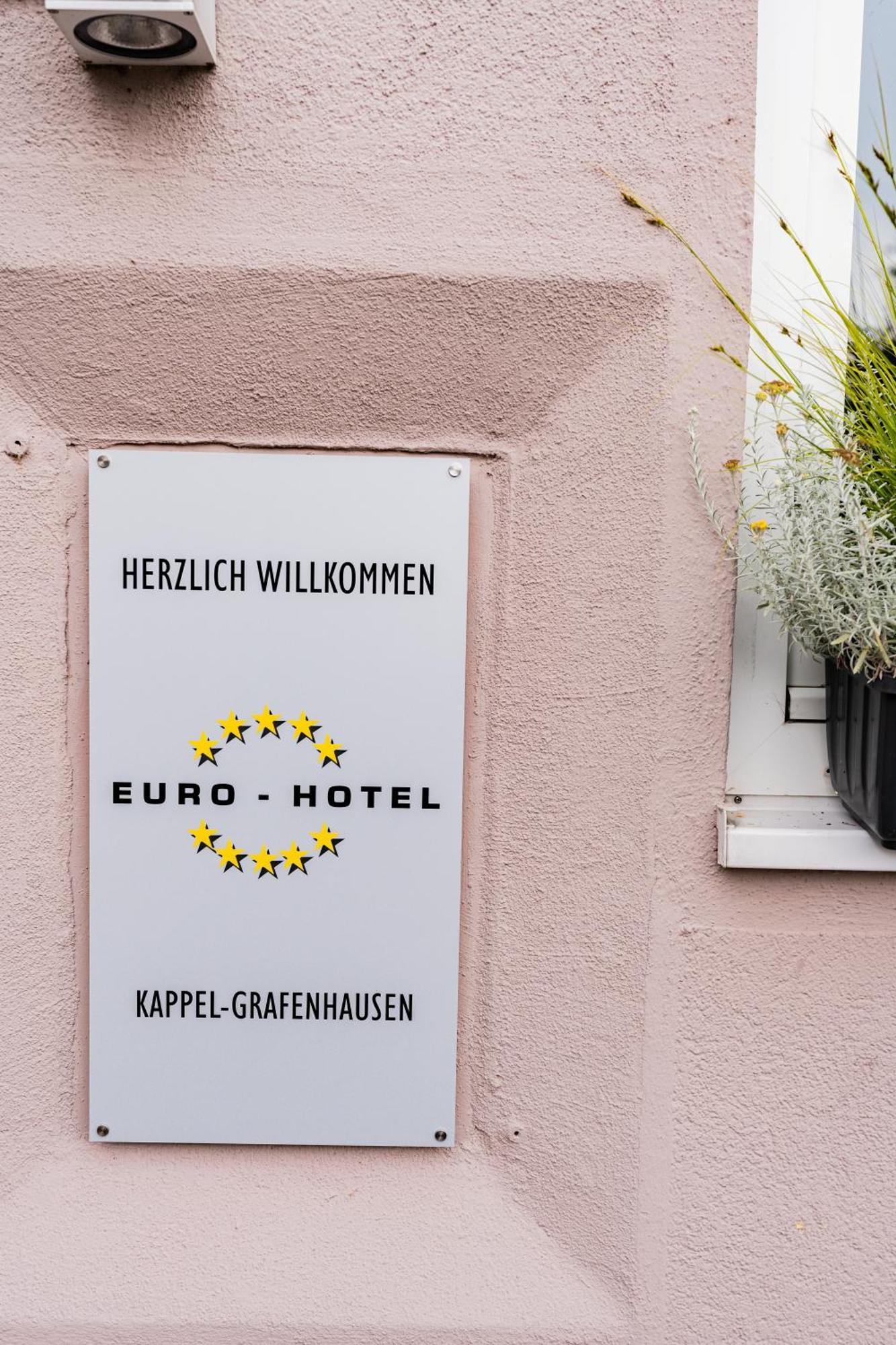 Euro-Hotel Каппель-Графенхаузен Экстерьер фото