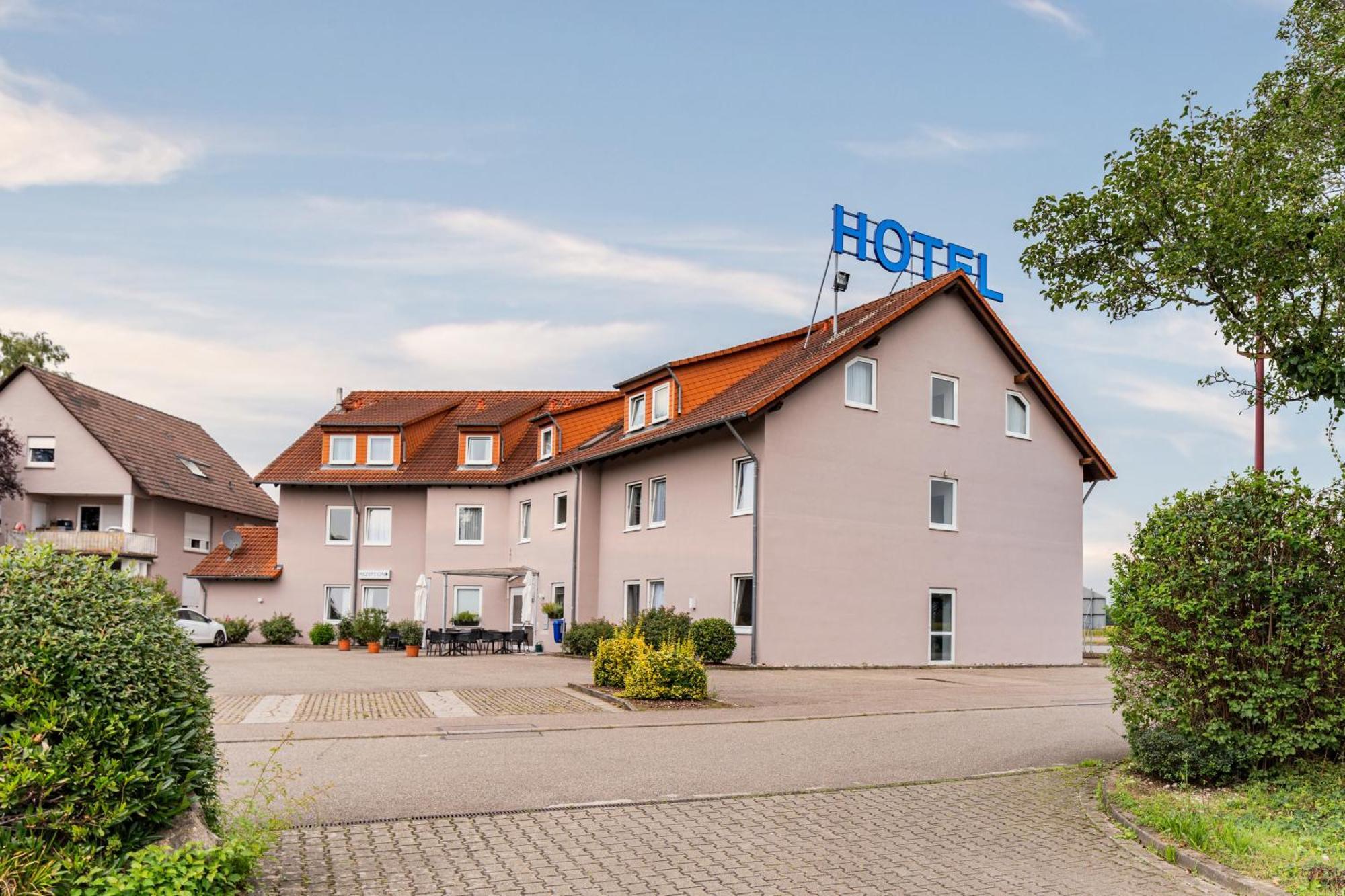 Euro-Hotel Каппель-Графенхаузен Экстерьер фото