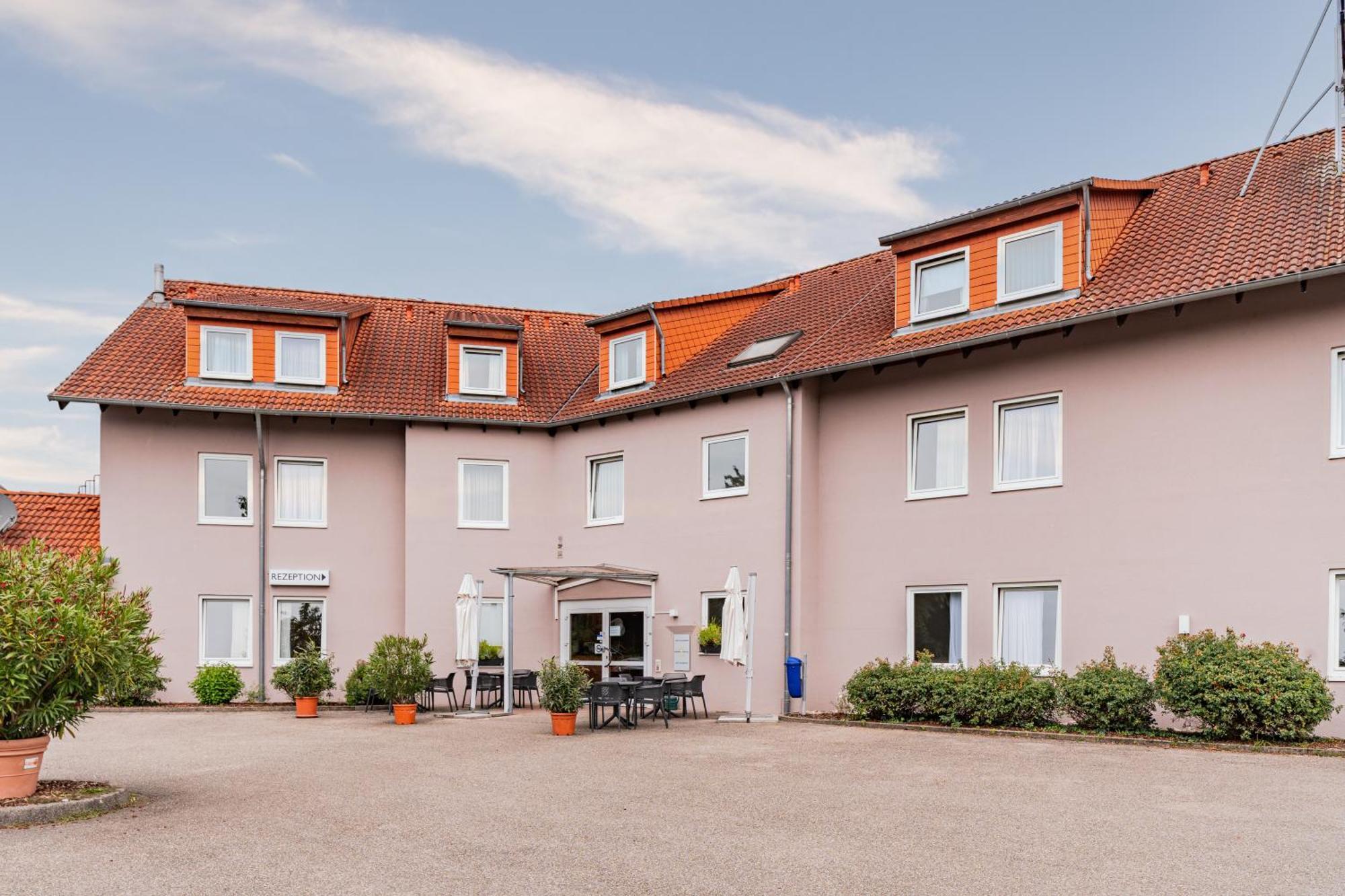 Euro-Hotel Каппель-Графенхаузен Экстерьер фото