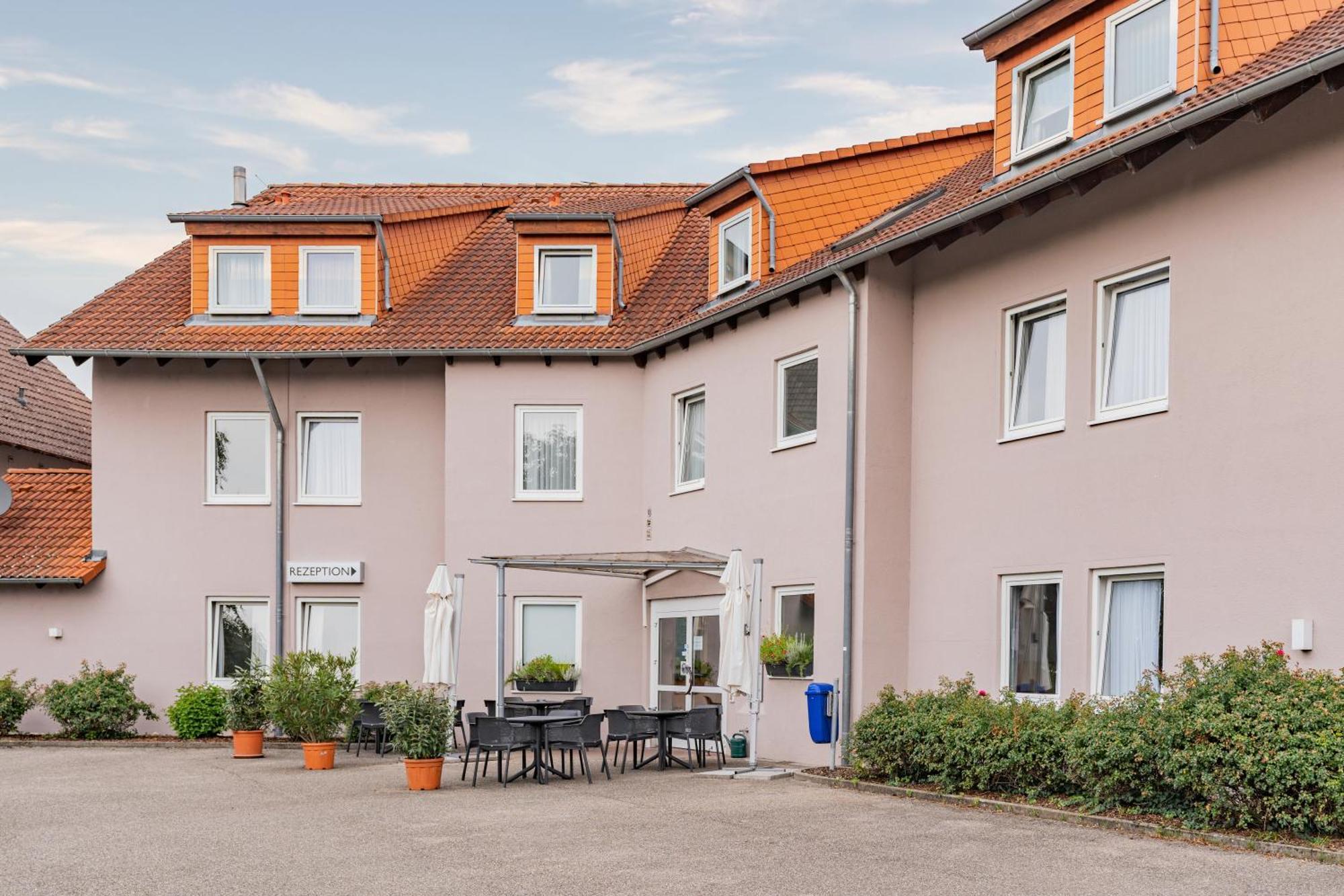 Euro-Hotel Каппель-Графенхаузен Экстерьер фото