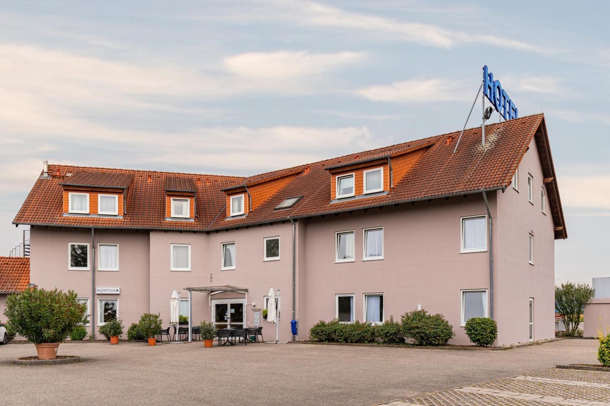 Euro-Hotel Каппель-Графенхаузен Экстерьер фото