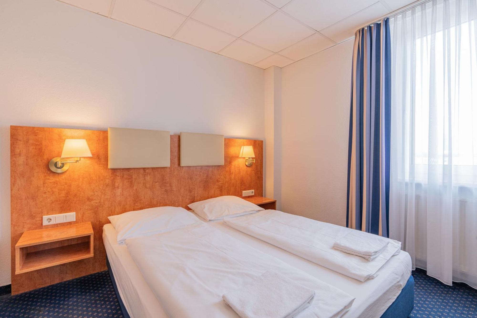 Euro-Hotel Каппель-Графенхаузен Экстерьер фото